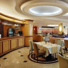 South China Harbour View Hotel питание