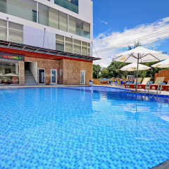 Rigel Hotel бассейн
