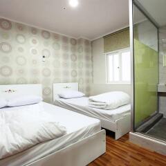 Отель Chloe Guest House Южная Корея, Сеул - отзывы, цены и фото номеров - забронировать отель Chloe Guest House онлайн комната для гостей фото 3