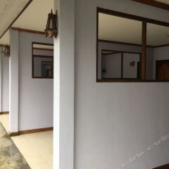Отель Family Home Guesthouse сейф в номере