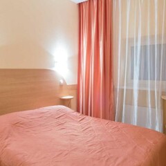 Гостиница Луна Екатеринбург комната для гостей фото 6