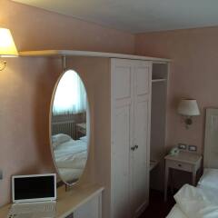 Hotel Stella Montis сейф в номере