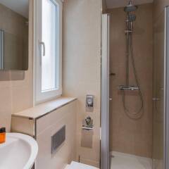 Отель Best Western Plus Le 18 Paris Франция, Париж - 1 отзыв об отеле, цены и фото номеров - забронировать отель Best Western Plus Le 18 Paris онлайн ванная