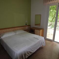 Jammin' Rimini Backpackers Hotel комната для гостей фото 2