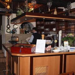 Отель Gasthaus zum Brandtner Австрия, Вена - отзывы, цены и фото номеров - забронировать отель Gasthaus zum Brandtner онлайн гостиничный бар