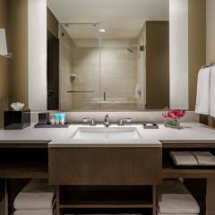 Hyatt Regency Tysons Corner Center in McLean, United States of America from 353$, photos, reviews - zenhotels.com bathroom