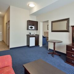 Holiday Inn Express Hotel & Suites Hinton удобства в номере