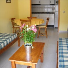 Отель RVhotels Apartamentos Ses Illes Испания, Бланес - отзывы, цены и фото номеров - забронировать отель RVhotels Apartamentos Ses Illes онлайн комната для гостей фото 2
