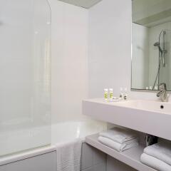 Отель Mercure Paris Orly Tech Airport ванная