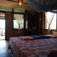 Отель Bungalow Raya Resort питание