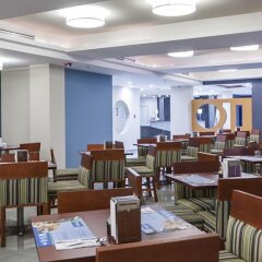 Отель Holiday Inn Express Cabo San Lucas Кабо-Сан-Лукас гостиничный бар