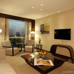 Отель Holiday Inn Meydan в номере