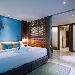 Отель Mai Khao Lak Beach Resort & Spa сейф в номере