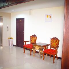 Royal Q&D Suites Hotel питание