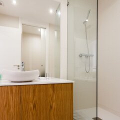Апартаменты Sao Bento Blue One-Bedroom Apartment - by LU Holidays ванная фото 2