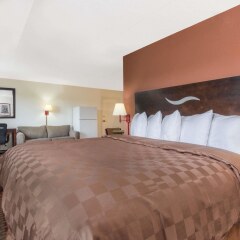 Отель Days Inn Lebanon Fort Indiantown Gap комната для гостей