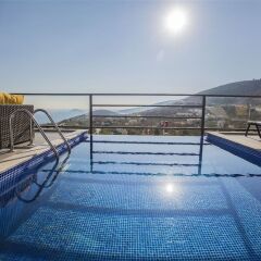Villa Almeria 2 by Akdenizvillam Турция, Калкан - отзывы, цены и фото номеров - забронировать отель Villa Almeria 2 by Akdenizvillam онлайн бассейн