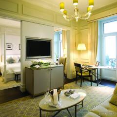 Отель Fairmont Le Montreux Palace комната для гостей