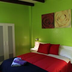 Отель Purple Nest Hostel Испания, Валенсия - 1 отзыв об отеле, цены и фото номеров - забронировать отель Purple Nest Hostel онлайн комната для гостей фото 3