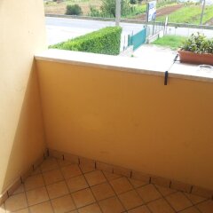 Hotel Piscina La Suite Фонди балкон