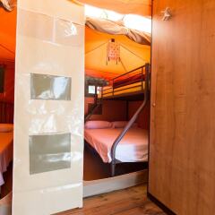 Отель Camping Bungalows El Far сейф в номере