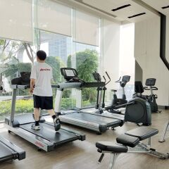 Отель Bangkok Luxury Suites Pyne фитнесс-зал фото 3