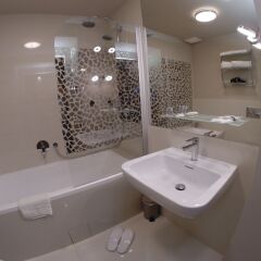 Отель Art Suites Spalena Чехия, Прага - отзывы, цены и фото номеров - забронировать отель Art Suites Spalena онлайн ванная