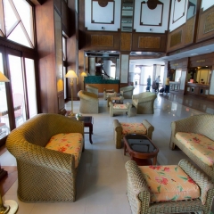 Отель Grand Sole Pattaya Beach Hotel Таиланд, Паттайя - отзывы, цены и фото номеров - забронировать отель Grand Sole Pattaya Beach Hotel онлайн интерьер отеля