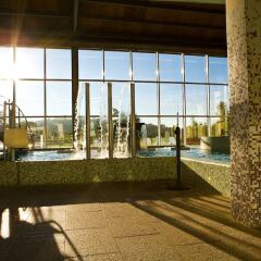 Отель Oca Golf Balneario Augas Santas бассейн