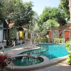 Отель Deeden Pattaya Resort бассейн фото 3