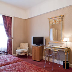 Отель Grand Hotel Bellevue Франция, Лилль - отзывы, цены и фото номеров - забронировать отель Grand Hotel Bellevue онлайн удобства в номере фото 2