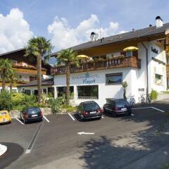 Hotel Rosengarten Schenna Resort In Scena Italy From 224 Photos Reviews Zenhotels Com