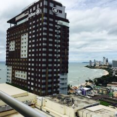 Отель View Talay 6 Pattaya Beach Condominium By Honey Паттайя пляж