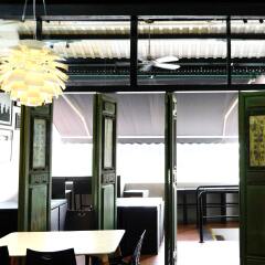 Отель 5footway.inn Project Boat Quay гостиничный бар