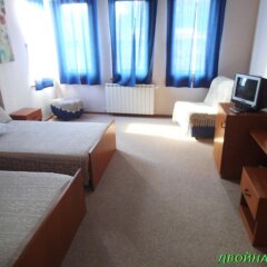 Family Hotel Djogolanova Kashta комната для гостей