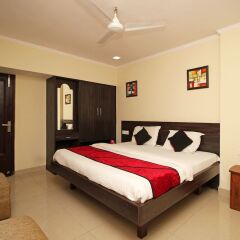 OYO 4883 Duke Hotel сейф в номере