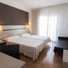 Отель Costa Brava Испания, Бланес - отзывы, цены и фото номеров - забронировать отель Costa Brava онлайн комната для гостей фото 2