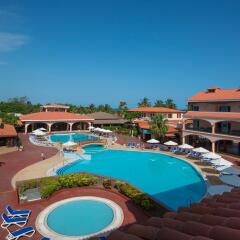 Отель Starfish Cuatro Palmas (ex Mercure) бассейн