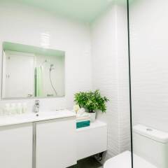 Отель Ducassi Suites Rooftop Pool Beach Club & Spa ванная