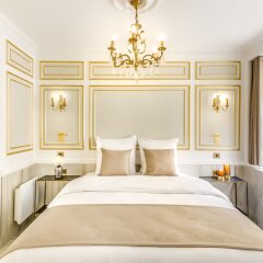 Отель Luxury 6Bdr 5Bth Heritage Building - Louvre View Франция, Париж - отзывы, цены и фото номеров - забронировать отель Luxury 6Bdr 5Bth Heritage Building - Louvre View онлайн комната для гостей фото 5