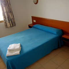 Отель Aparthotel Almonsa Platja Испания, Салоу - 6 отзывов об отеле, цены и фото номеров - забронировать отель Aparthotel Almonsa Platja онлайн комната для гостей