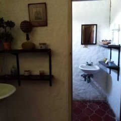 Hotel Old Bucanners in La Ceiba, Honduras from 70$, photos, reviews - zenhotels.com bathroom
