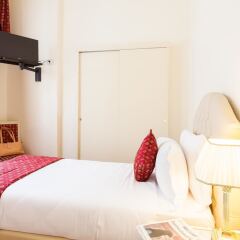 Radisson Blu GHR Hotel, Rome сейф в номере