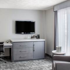 Отель Chateau Moncton Trademark Collection by Wyndham Канада, Монктон - отзывы, цены и фото номеров - забронировать отель Chateau Moncton Trademark Collection by Wyndham онлайн удобства в номере