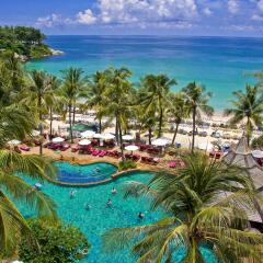 Отель Beyond Resort Kata пляж
