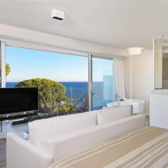 Отель ME Ibiza - The Leading Hotels of the World Испания, Саргамасса - 1 отзыв об отеле, цены и фото номеров - забронировать отель ME Ibiza - The Leading Hotels of the World онлайн комната для гостей фото 5