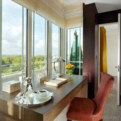 Отель The Dorchester Dorchester Collection Лондон в номере