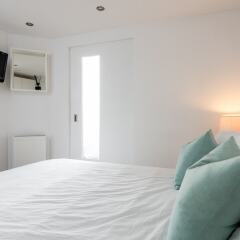 Отель 1 Bedroom Seafront Flat in Hove комната для гостей фото 4