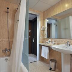 Отель Alua Hawaii Mallorca & Suites ванная фото 2