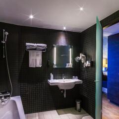 Dutch Design Hotel Artemis 4* Стандартный номер с различными типами кроватей фото 8